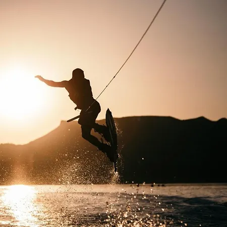 Hyper Center 100m From The Lake! *