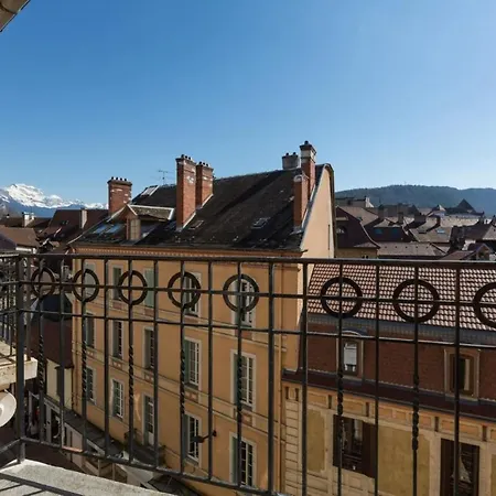 アパート Hyper Center 100m From The Lake! *